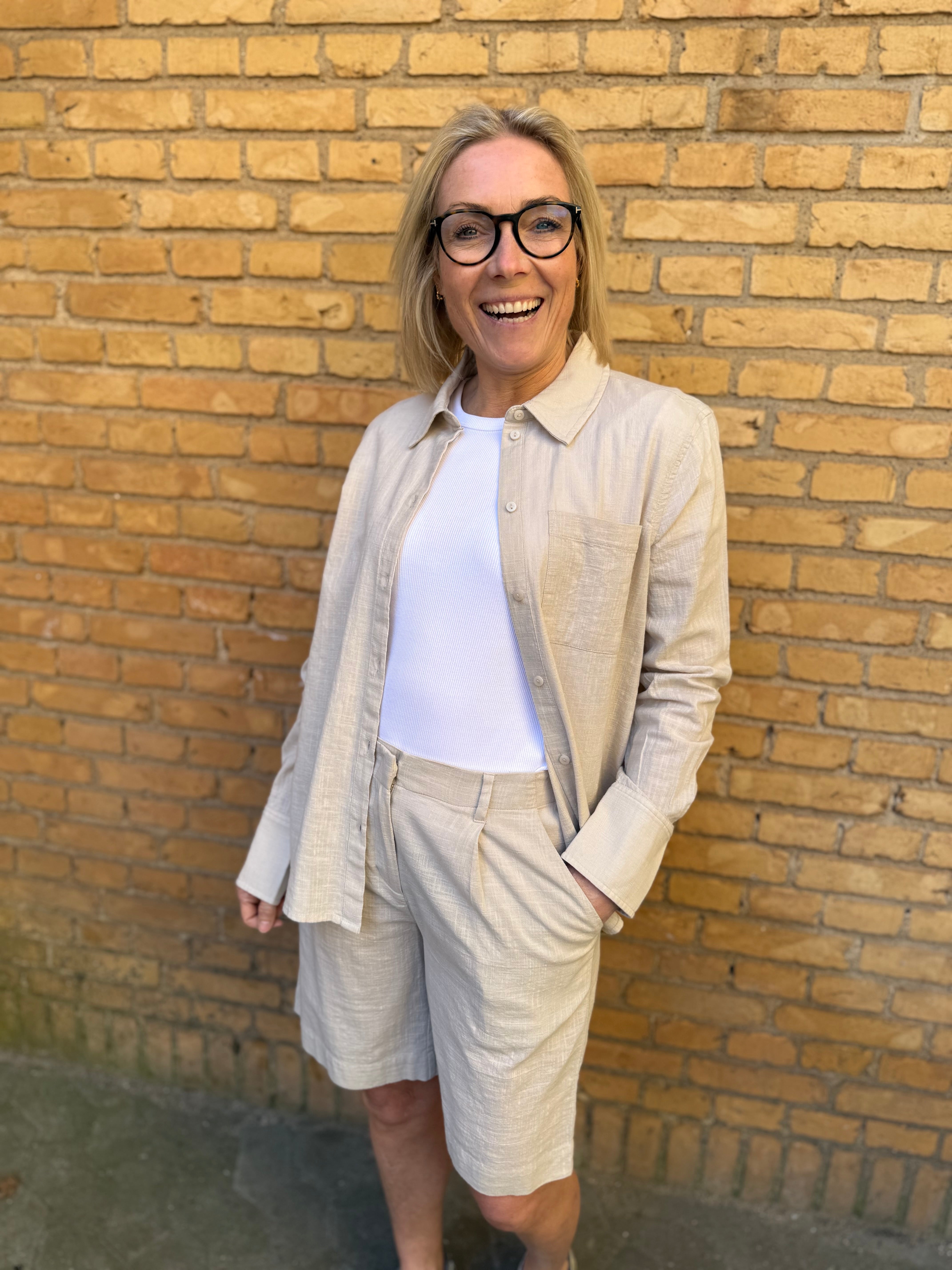 VMCAIA Shorts - Silver Lining